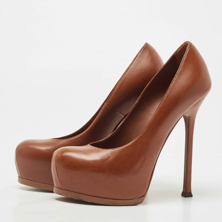 Pre Owned Saint Laurent Brown Leather Tribtoo Pumps Size 39