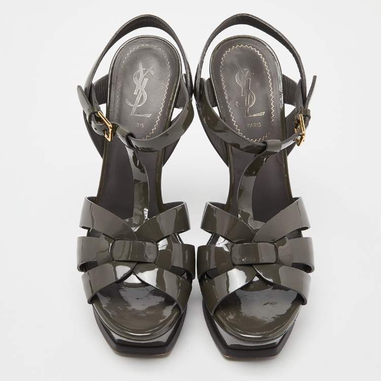 مملوكة مسبقًا Saint Laurent Grey Patent Leather Tribute Ankle Strap Sandals Size 37