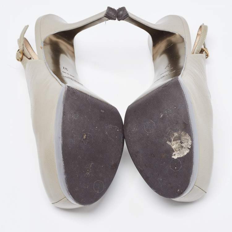 Pre Owned Saint Laurent Grey Leather Tribtoo Slingback Pumps Size 37