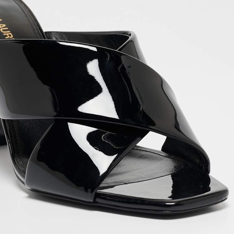 مملوكة مسبقًا Saint Laurent Paris Black Patent Leather Loulou Criss Cross Slide Sandals Size 38.5