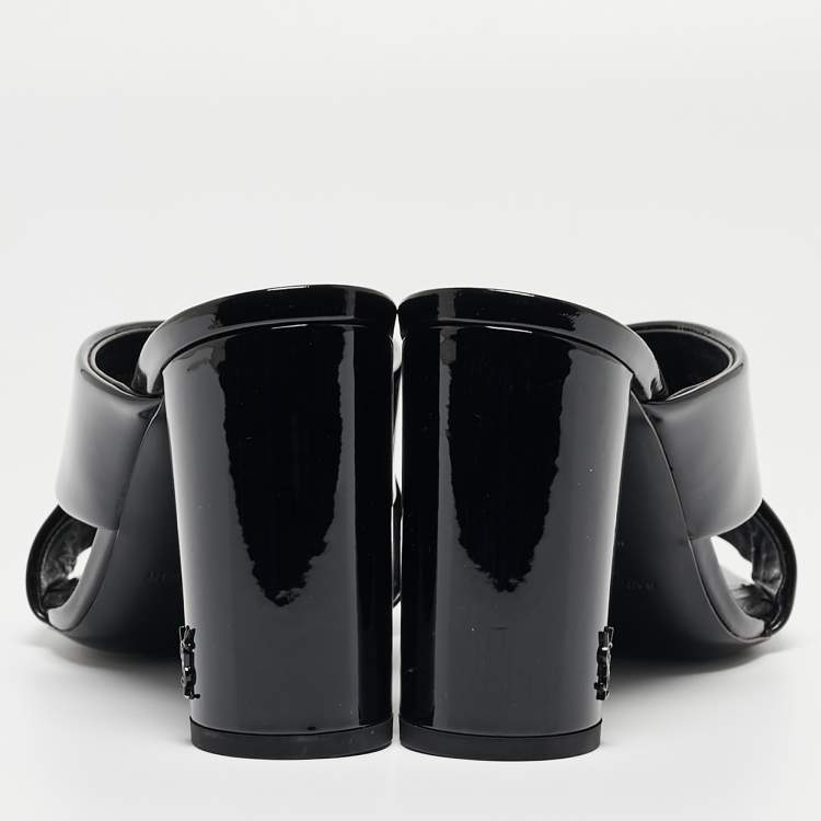 مملوكة مسبقًا Saint Laurent Paris Black Patent Leather Loulou Criss Cross Slide Sandals Size 38.5
