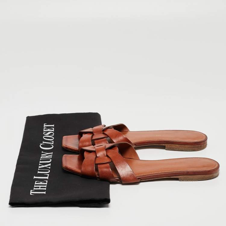 مملوكة مسبقًا Saint Laurent Brown Leather Tribute Slides Size 36 