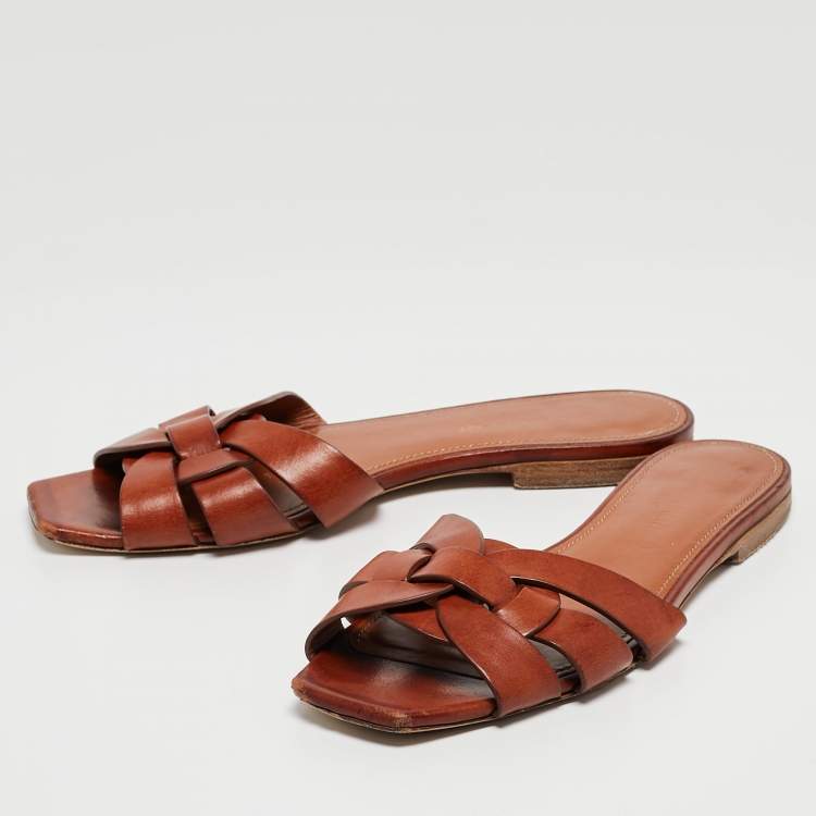 مملوكة مسبقًا Saint Laurent Brown Leather Tribute Slides Size 36 