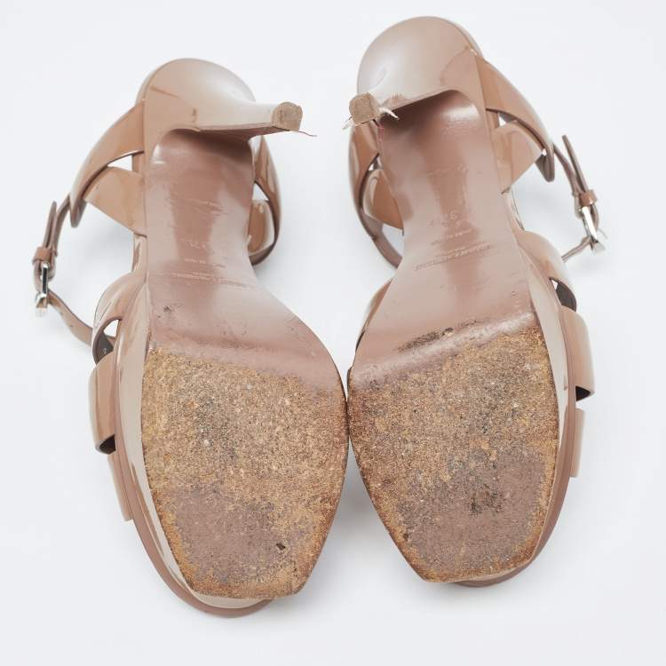 مملوكة مسبقًا Saint Laurent Light Brown Patent Leather Tribute Sandals Size 37.5