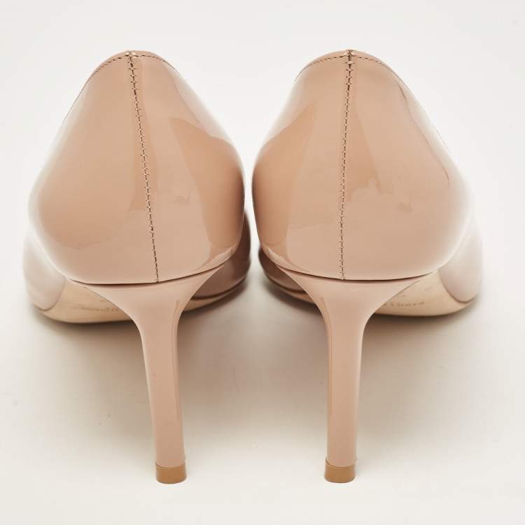 Pre Owned Saint Laurent Beige Patent Anja Pumps Size 40