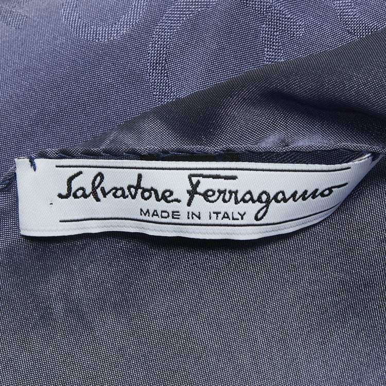 Pre Owned Salvatore Ferragamo Navy Blue Ganchini Silk Jacquard Lightweight Scarf