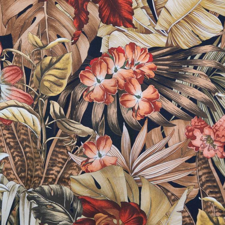 Pre Owned Salvatore Ferragamo Black Floral Printed Silk Square Scarf