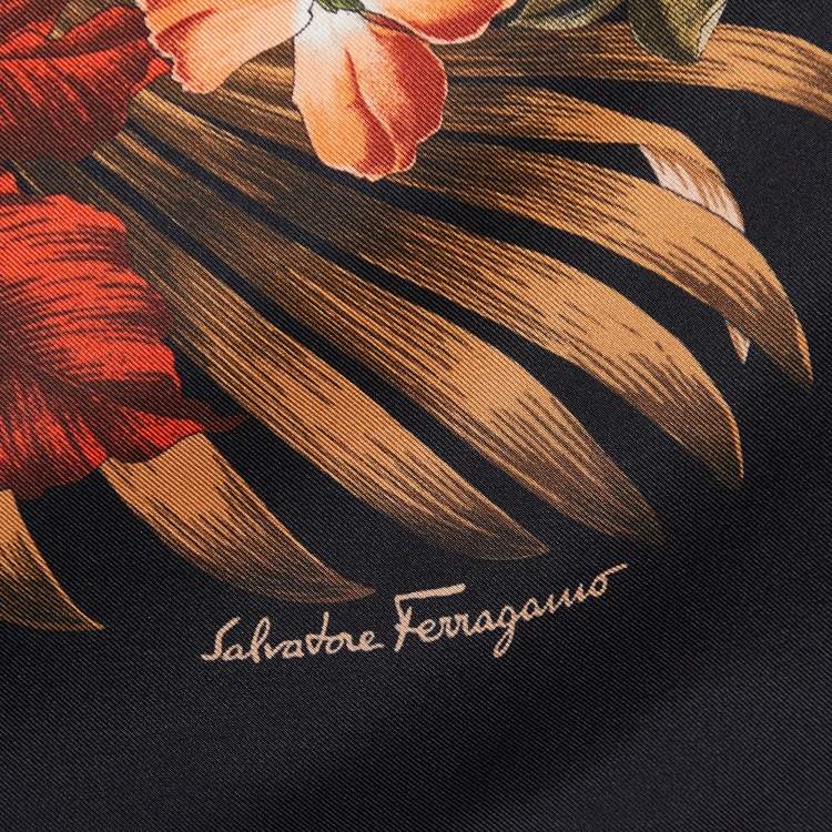 Pre Owned Salvatore Ferragamo Black Floral Printed Silk Square Scarf
