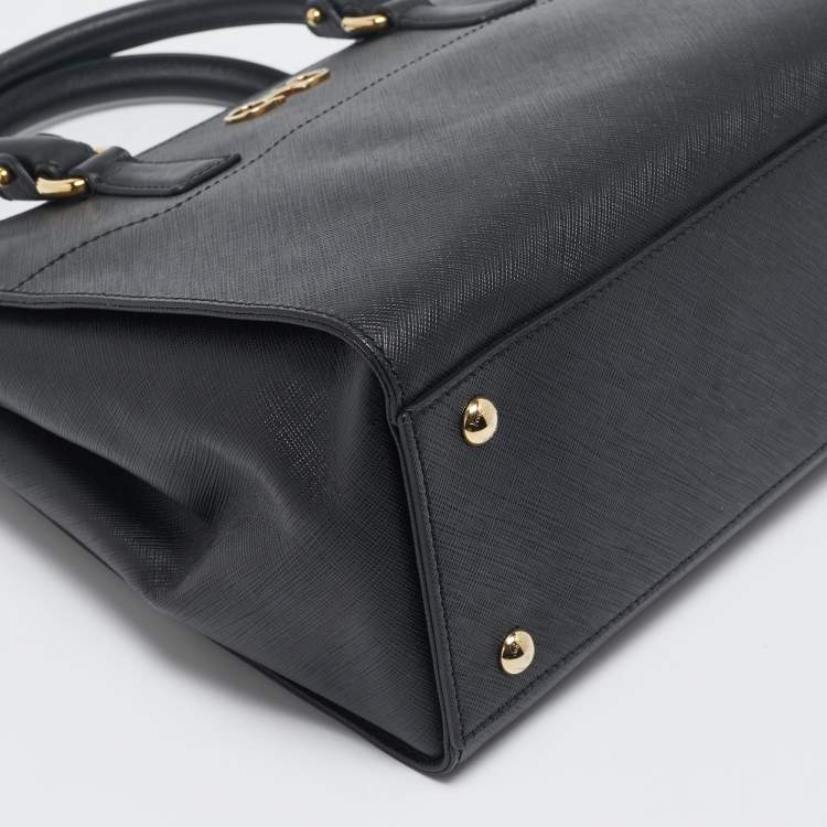 Pre Owned Salvatore Ferragamo Black Leather Beky Tote