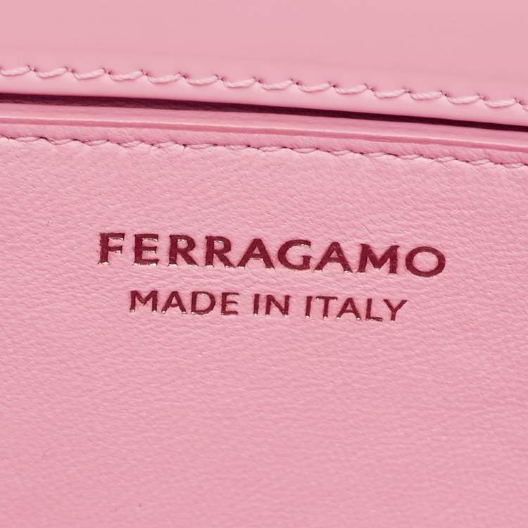 مملوكة مسبقًا Salvatore Ferragamo Light Pink Leather Wanda East-West Bag