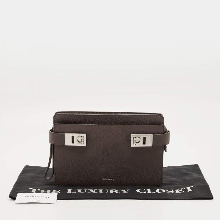 Pre Owned Salvatore Ferragamo Hug Dark Beige Leather Clutch