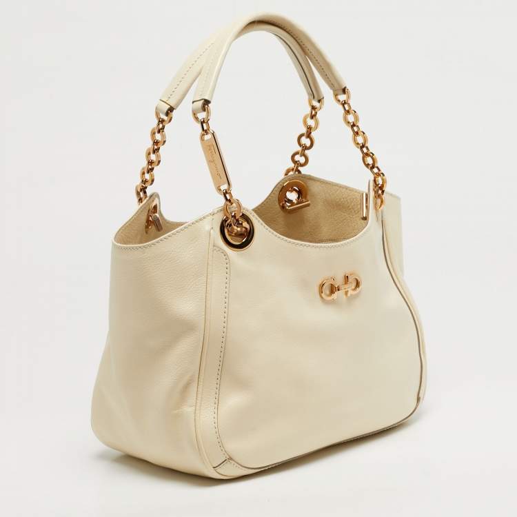 Pre Owned Salvatore Ferragamo Betulla Cream Leather Tote