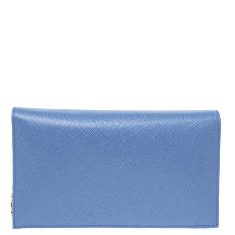 Pre Owned Salvatore Ferragamo Light Blue Leather Miss Vara Wallet On Chain