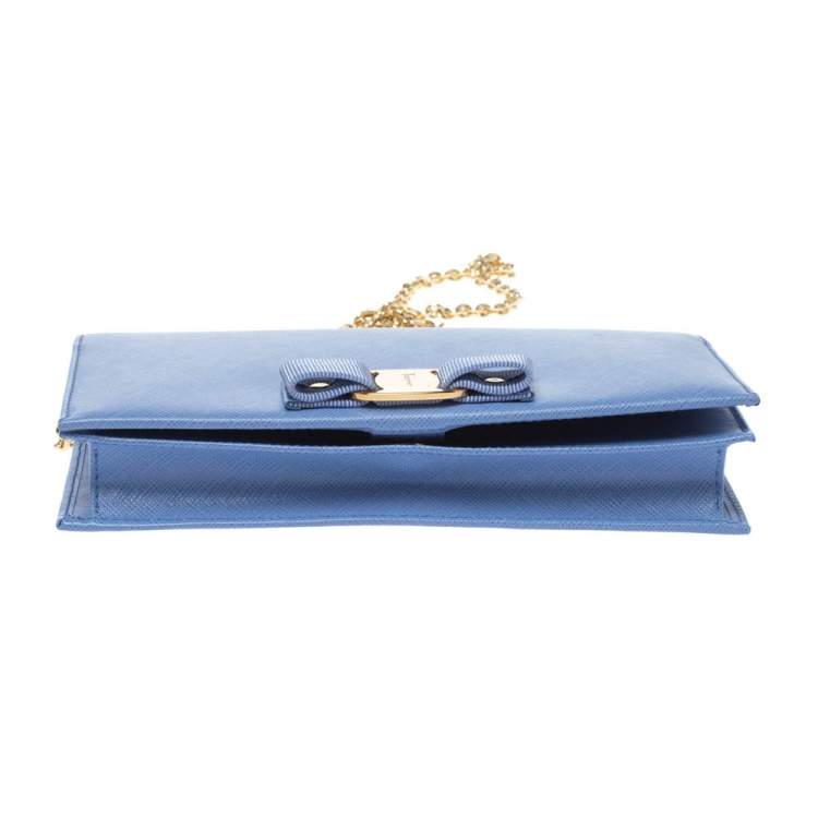 Pre Owned Salvatore Ferragamo Light Blue Leather Miss Vara Wallet On Chain
