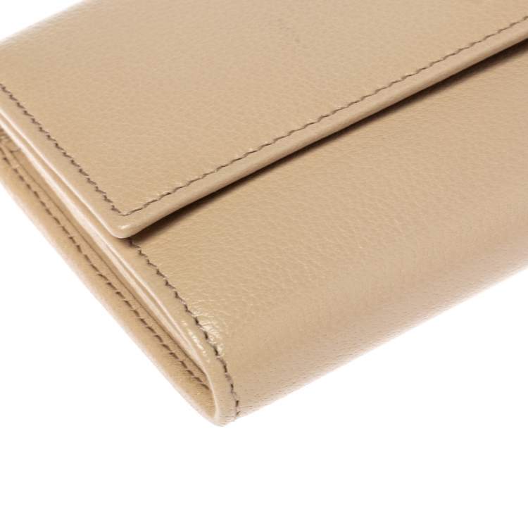 Pre Owned Salvatore Ferragamo Beige Leather Double Gancio Continental Wallet