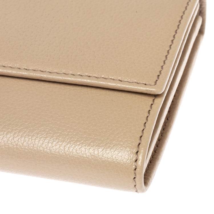 Pre Owned Salvatore Ferragamo Beige Leather Double Gancio Continental Wallet