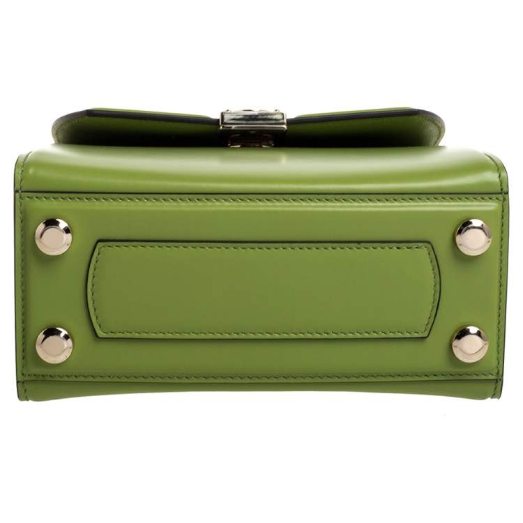 Pre Owned Salvatore Ferragamo Green Leather Small Boxyz Top Handle Bag