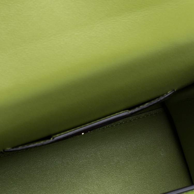 Pre Owned Salvatore Ferragamo Green Leather Small Boxyz Top Handle Bag