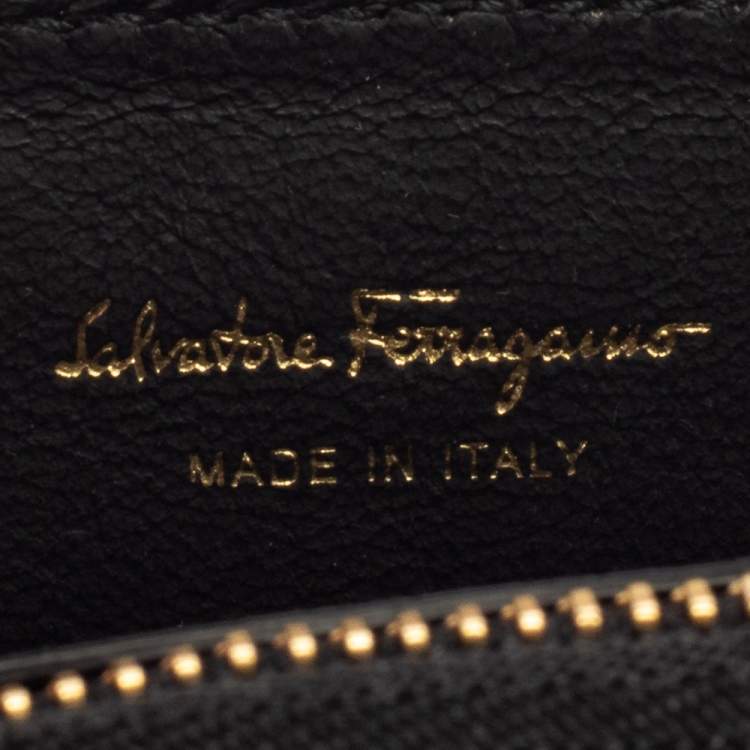 Pre Owned Salvatore Ferragamo Black Leather Vara Bow Coin Purse