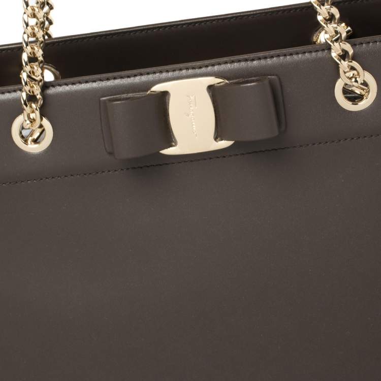 Pre Owned Salvatore Ferragamo Dark Brown Leather Vara Bow Double Handle Tote