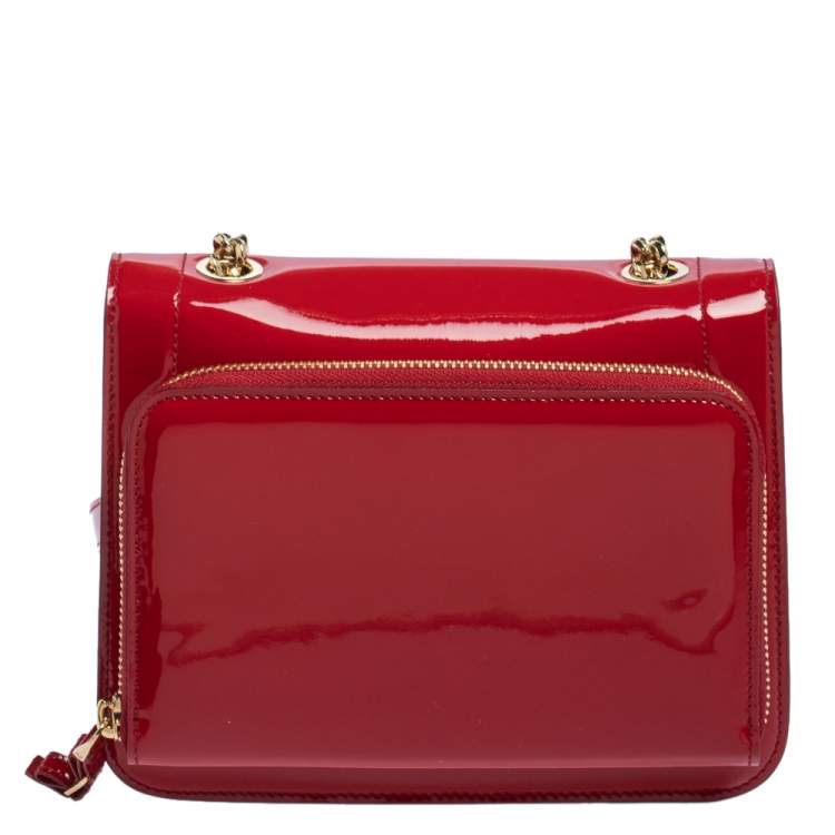Pre Owned Salvatore Ferragamo Red Patent Leather Vara Bow Chain Shoulder Bag