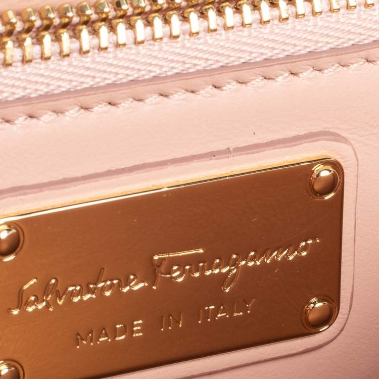 Pre Owned Salvatore Ferragamo Red Patent Leather Vara Bow Chain Shoulder Bag