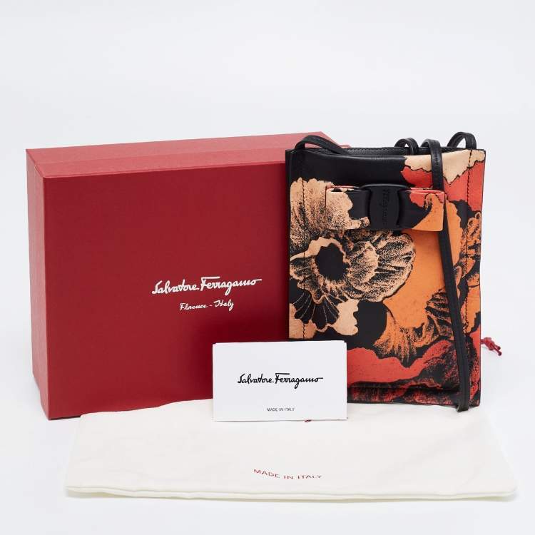 Pre Owned Salvatore Ferragamo Multicolor Leather Vara Bow Smartphone Holder
