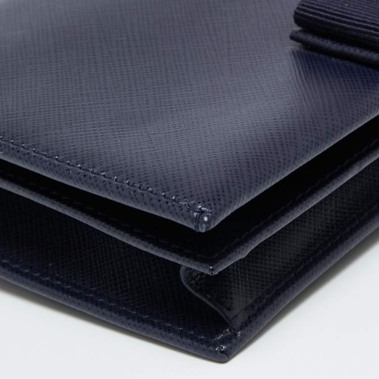 Pre Owned Salvatore Ferragamo Navy Blue Leather Miss Vara Wallet on chain 