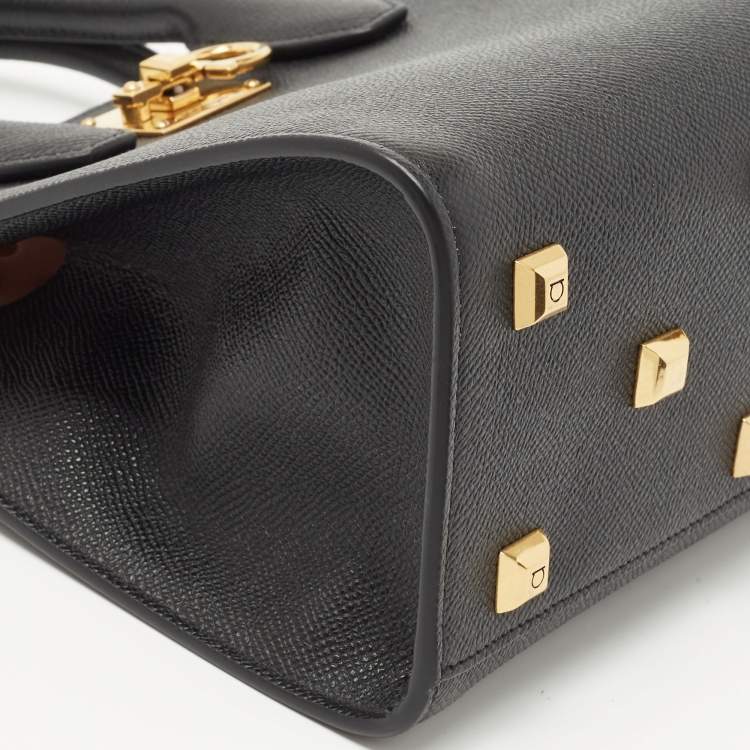 Pre Owned Salvatore Ferragamo Black Leather Small Studio Box Bag