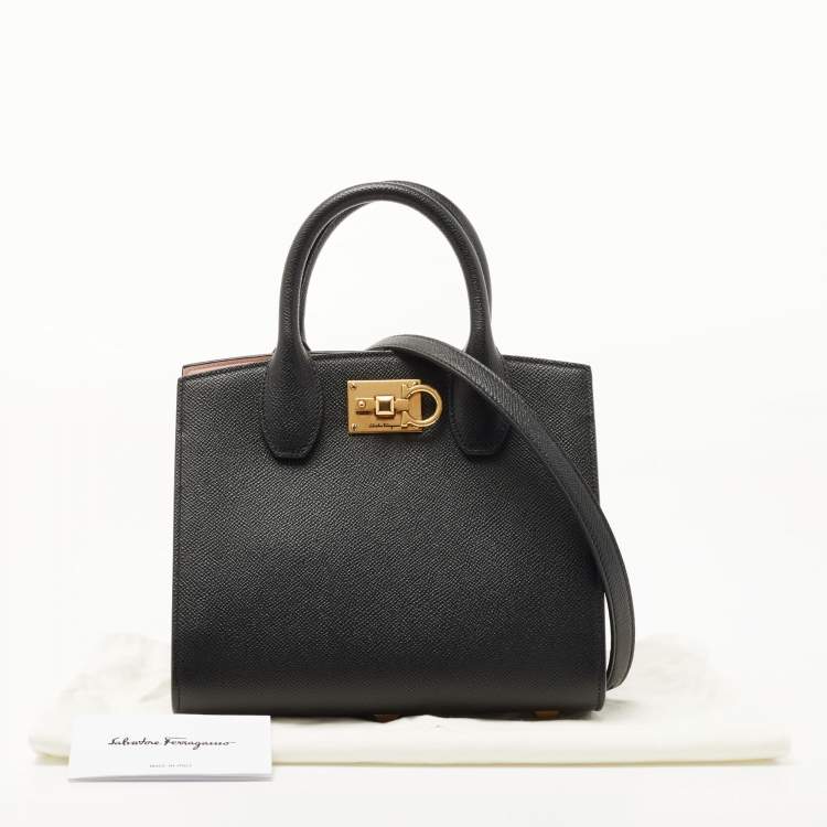 Pre Owned Salvatore Ferragamo Black Leather Small Studio Box Bag