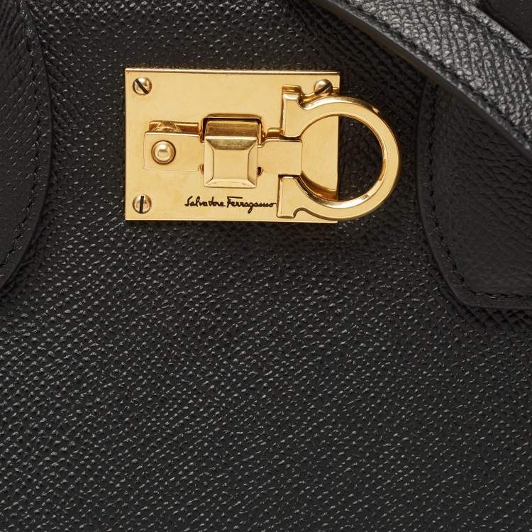 Pre Owned Salvatore Ferragamo Black Leather Small Studio Box Bag
