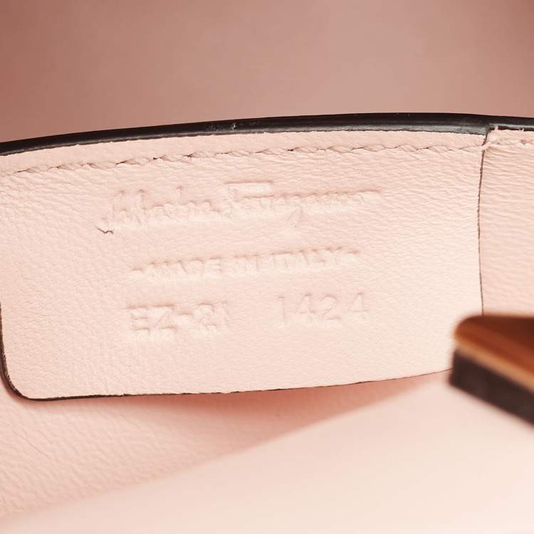 Pre Owned Salvatore Ferragamo Black Leather Small Studio Box Bag
