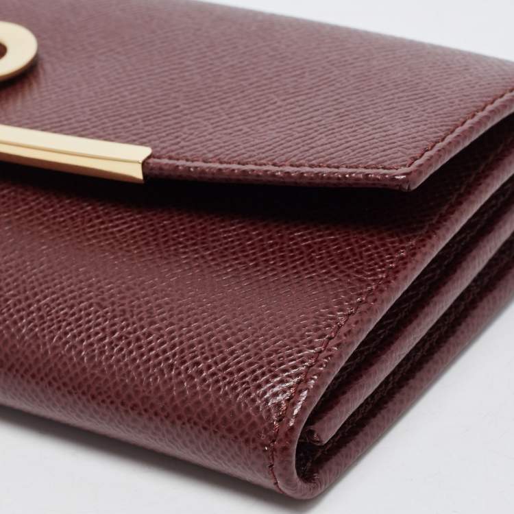 Pre Owned Salvatore Ferragamo Burgundy Leather Gancini Bit Continental Wallet