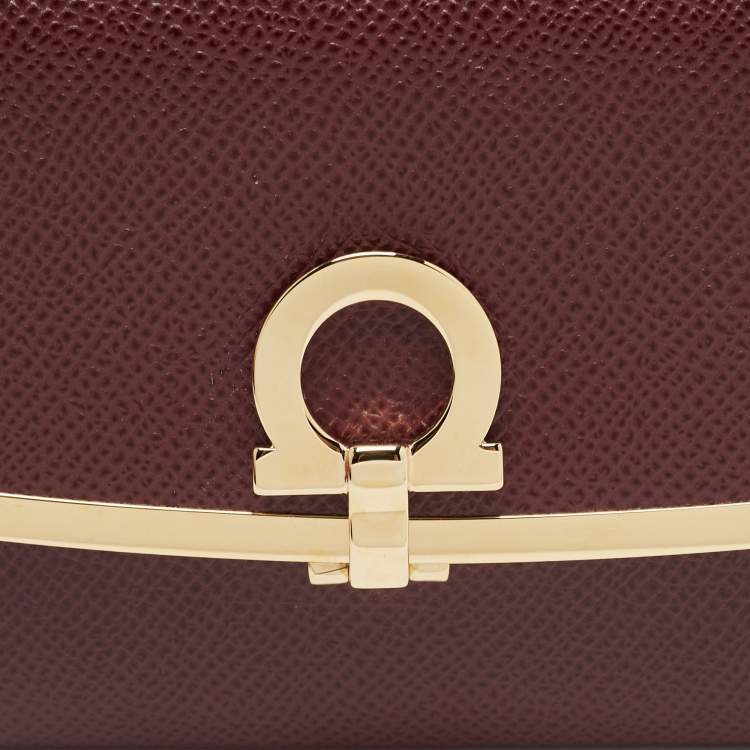 Pre Owned Salvatore Ferragamo Burgundy Leather Gancini Bit Continental Wallet