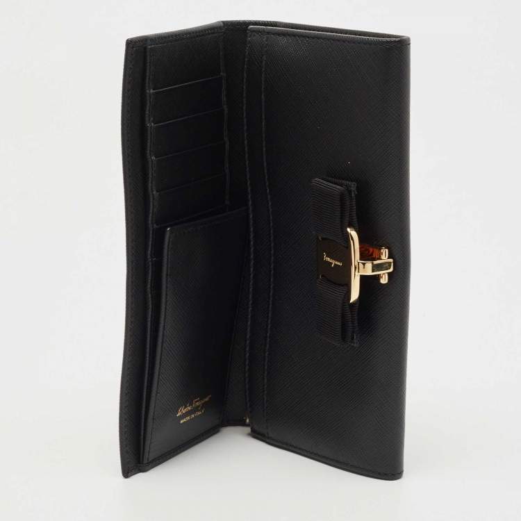 Pre Owned Salvatore Ferragamo Black Leather Vara Bow Continental Wallet