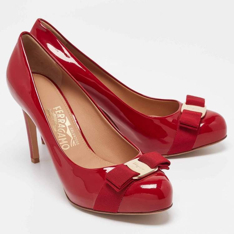 Pre Owned Salvatore Ferragamo Red Patent Leather Vara Bow Pumps Size 38.5
