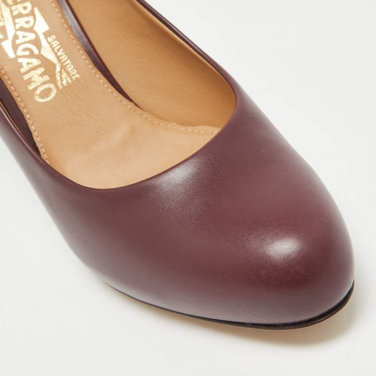 Pre Owned Salvatore Ferragamo Burgundy Leather Leo Block Heel Pumps Size 40.5