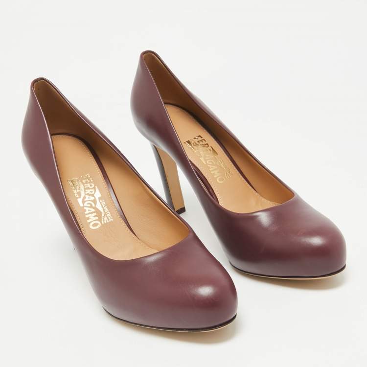 Pre Owned Salvatore Ferragamo Burgundy Leather Leo Block Heel Pumps Size 40.5