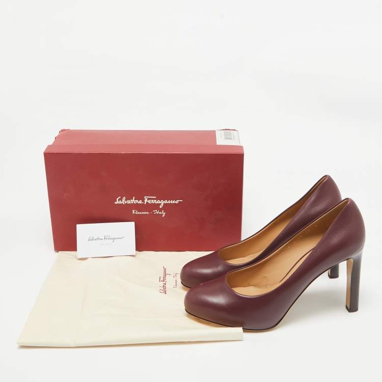 Pre Owned Salvatore Ferragamo Burgundy Leather Leo Block Heel Pumps Size 40.5