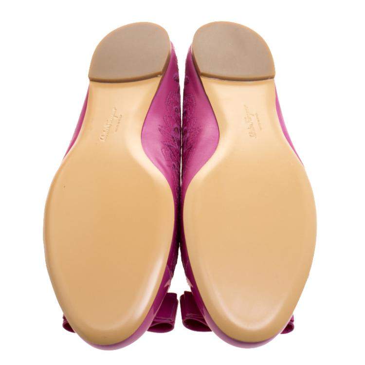 Pre Owned Salvatore Ferragamo Pink Varina Leather Laser Cut Out Ballet Flats Size 41