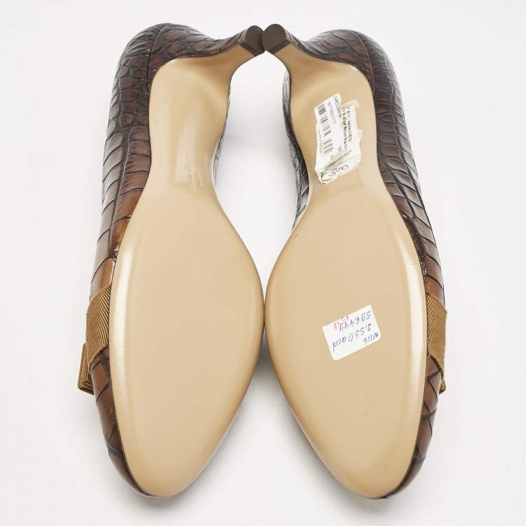 مملوكة مسبقًا Salvatore Ferragamo Ombre Brown Crocodile Carla Pumps Size 40.5