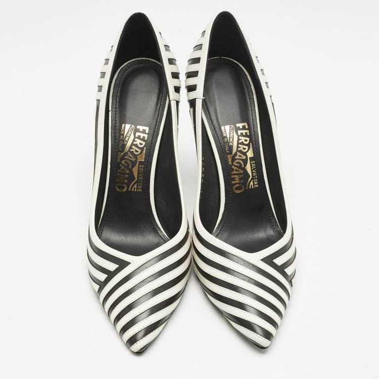 Pre Owned Salvatore Ferragamo Black/White Leather Susi Graph Pumps Size 38