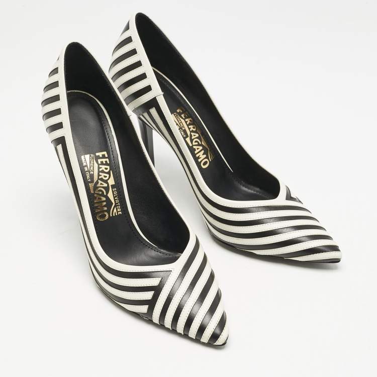 Pre Owned Salvatore Ferragamo Black/White Leather Susi Graph Pumps Size 38