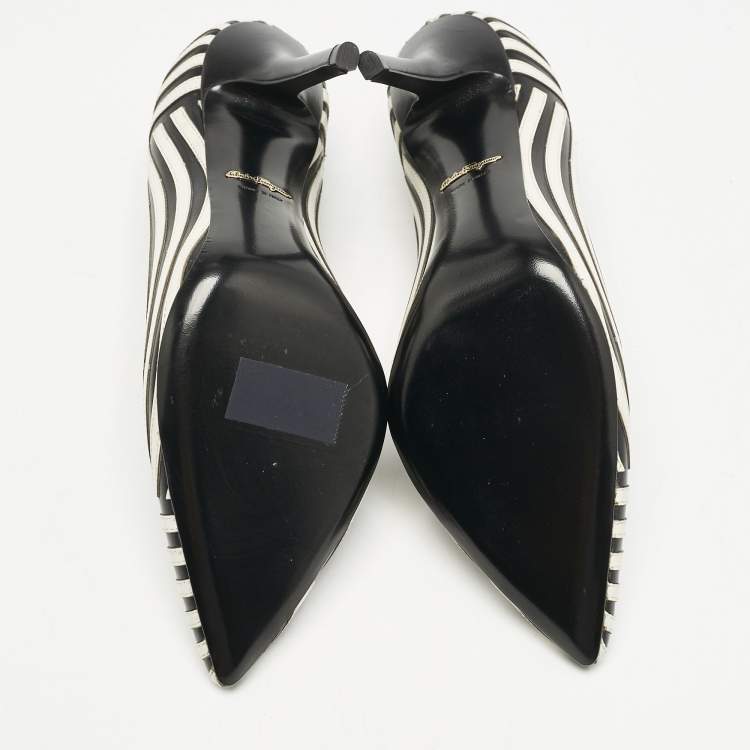 Pre Owned Salvatore Ferragamo Black/White Leather Susi Graph Pumps Size 38
