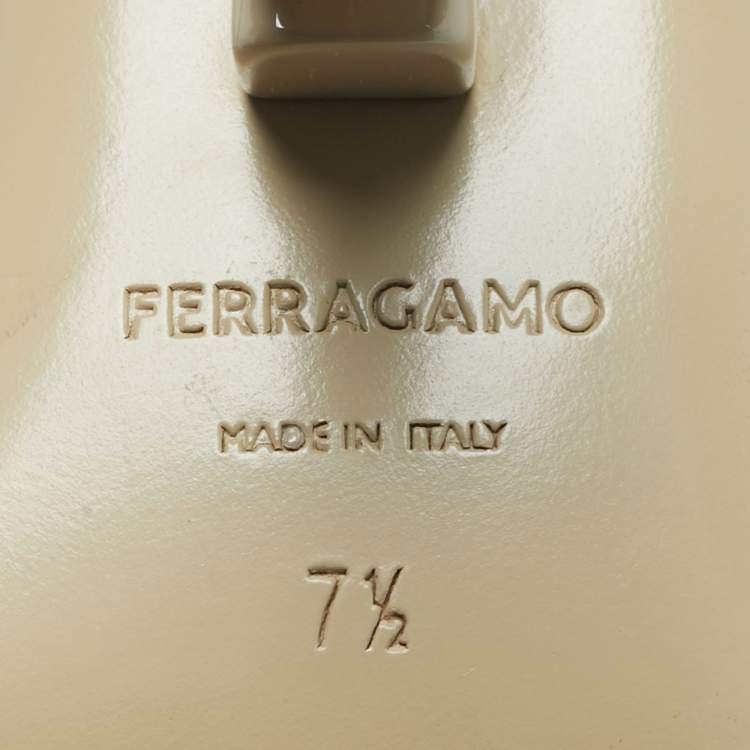 Pre Owned Salvatore Ferragamo Beige Leather Elina X5 Sandals Size 38