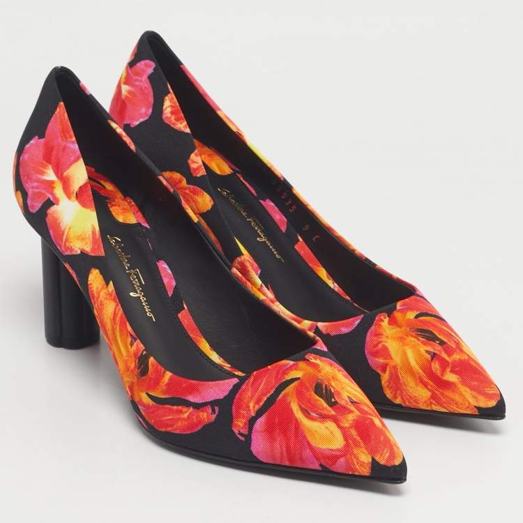 Pre Owned Salvatore Ferragamo Multicolor Floral Fabric Badia Pumps Size 39.5