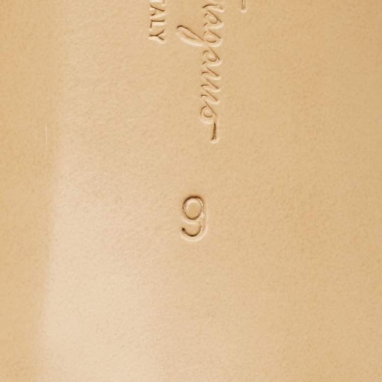 Pre Owned Salvatore Ferragamo Vara Bow Size 39.5 Black Patent Leather Slide Sandals