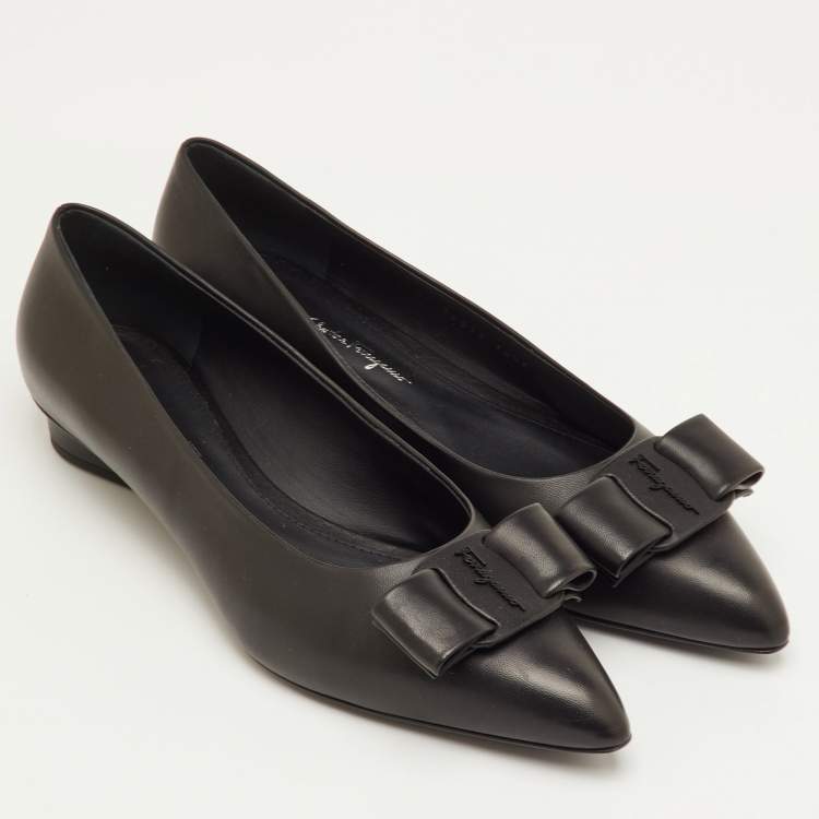 Pre Owned Salvatore Ferragamo Viva Bow Size 41 Black Leather Ballet Flats