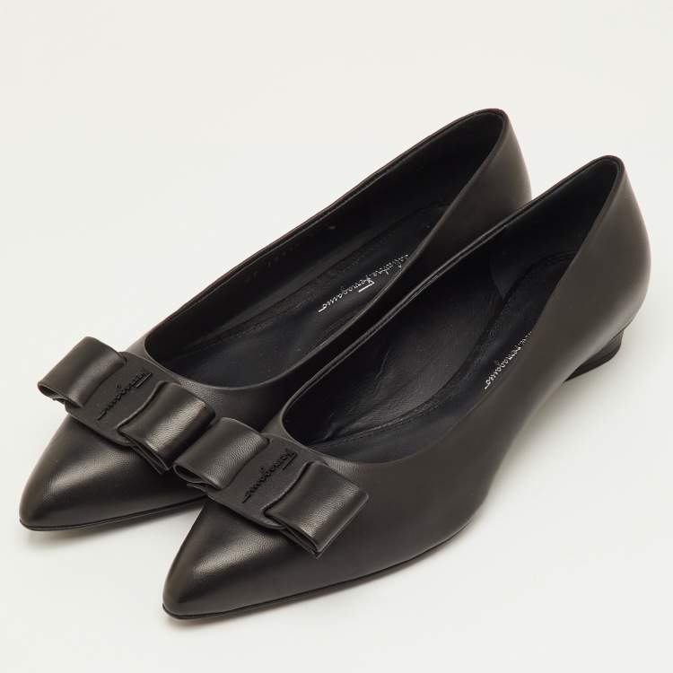 Pre Owned Salvatore Ferragamo Viva Bow Size 41 Black Leather Ballet Flats