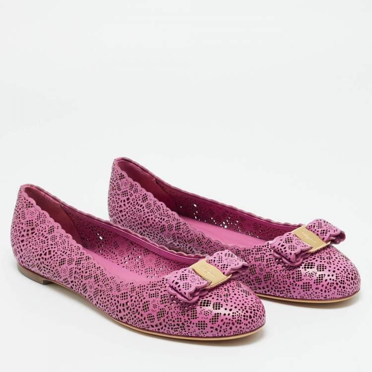 Pre Owned Salvatore Ferragamo Vara Size 40.5 Purple Leather Ballet Flats